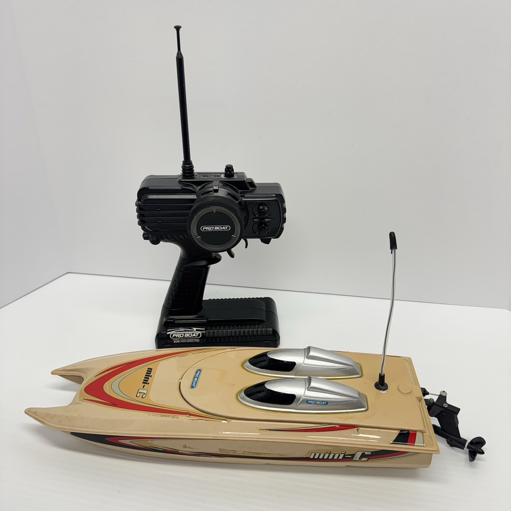 Proboat Mini C Brushed Electric RC Boat Vintage FOR PARTS UNTESTED